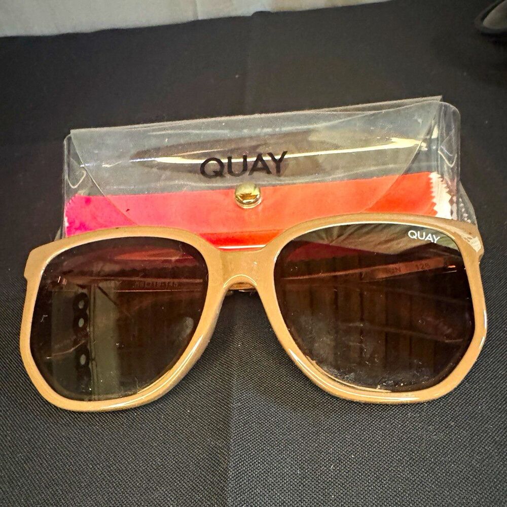 Quay Square Sunglasses Beige Plastic Frame Brown Tinted Lenses UV400